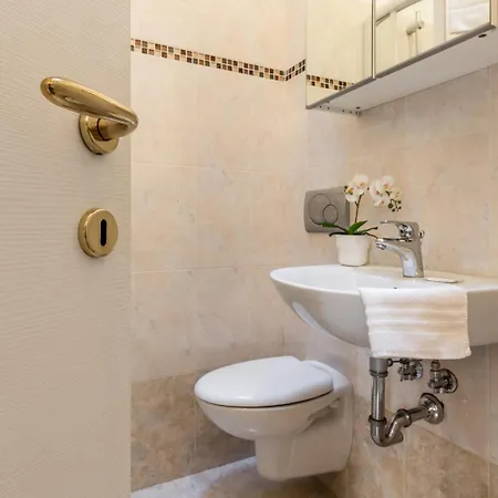 Veneziacentopercento Zoto Apartment Exterior photo